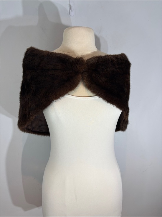 Accessories - Vintage Genuine Fur Stole Shoulder Wrap Capelet Brown Old Hollywood Glam